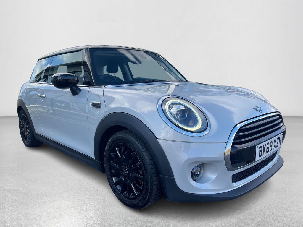 2019 MINI Mini 1.5 Cooper Classic Hatchback 3d