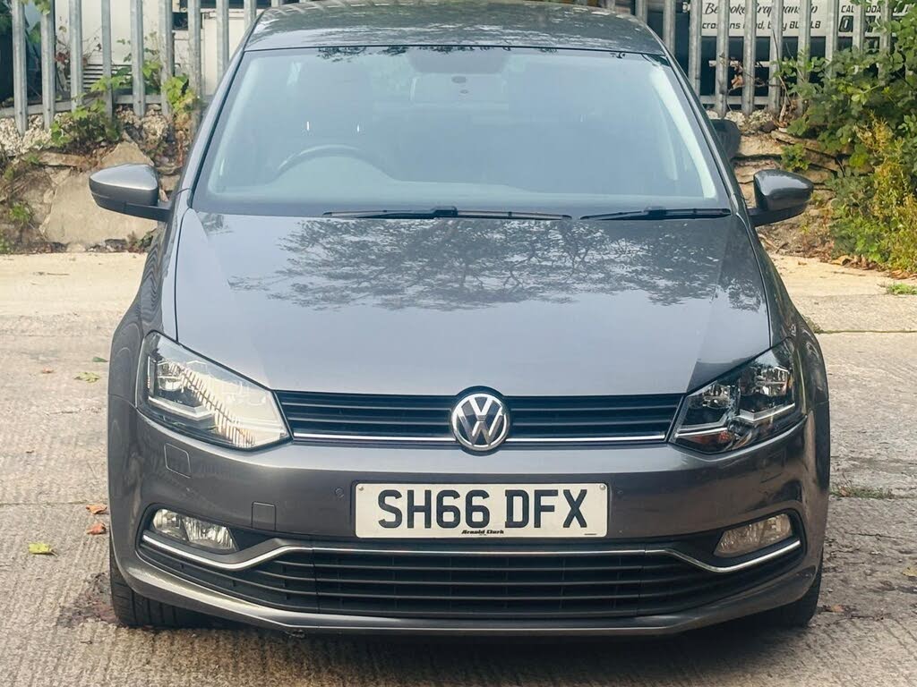 2016 Volkswagen Polo 1.0 TSI SEL 5d