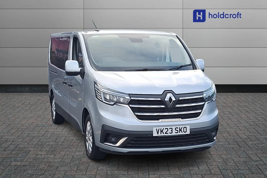 2023 Renault Trafic Passenger 2.0 Blue dCi LL30 170 Sport