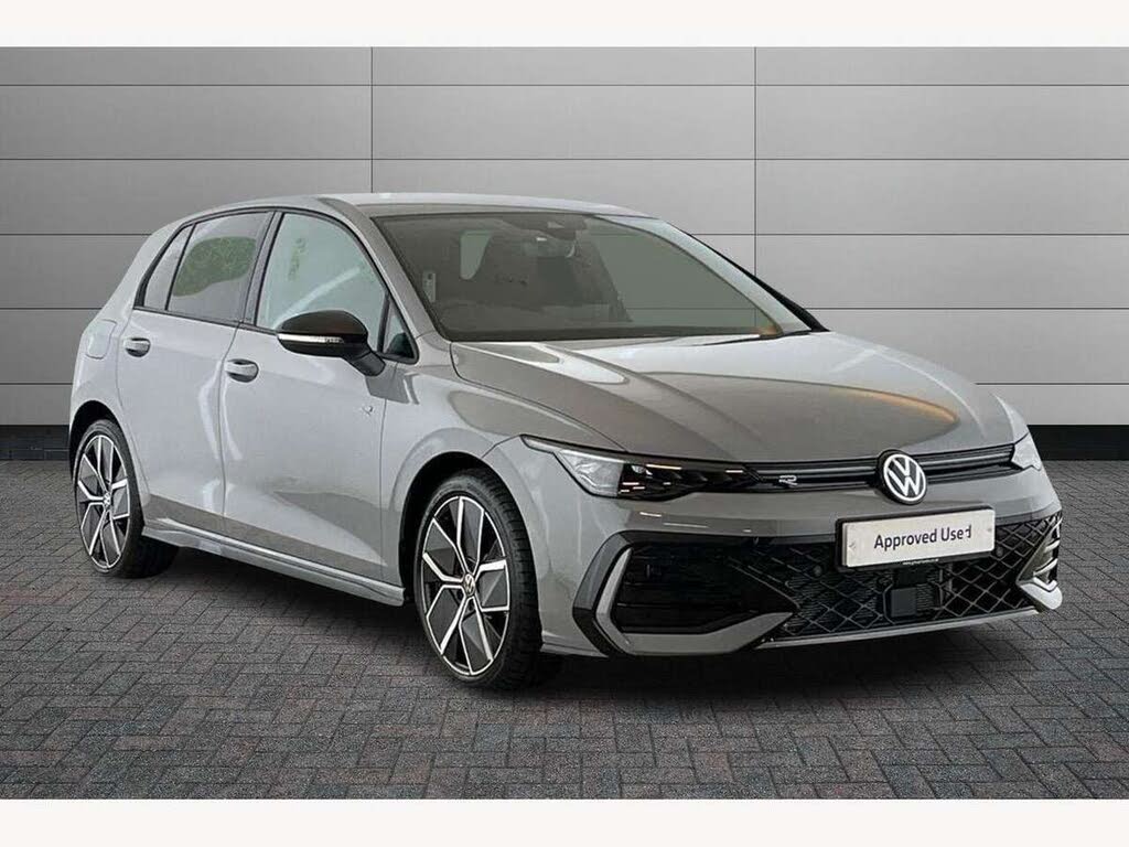 2025 Volkswagen Golf 1.5 eTSI Black Edition