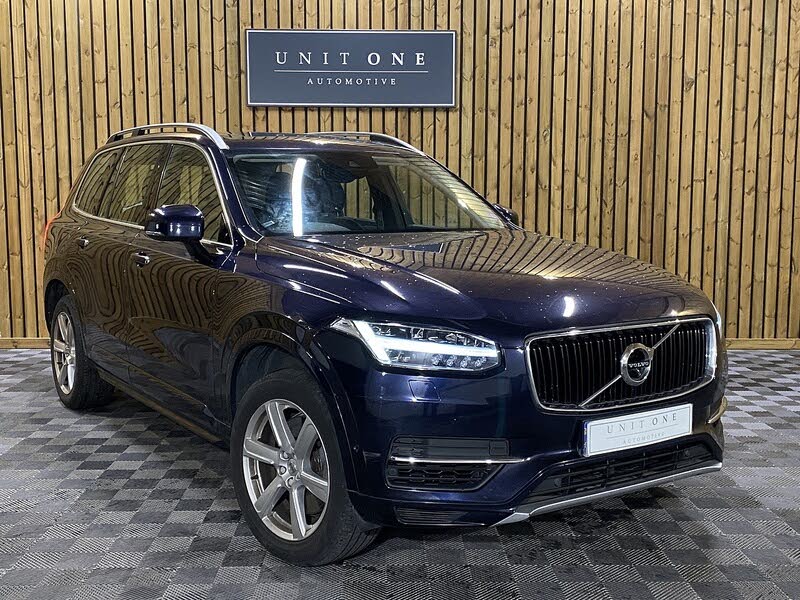 2016 Volvo XC90 2.0 T8 Momentum