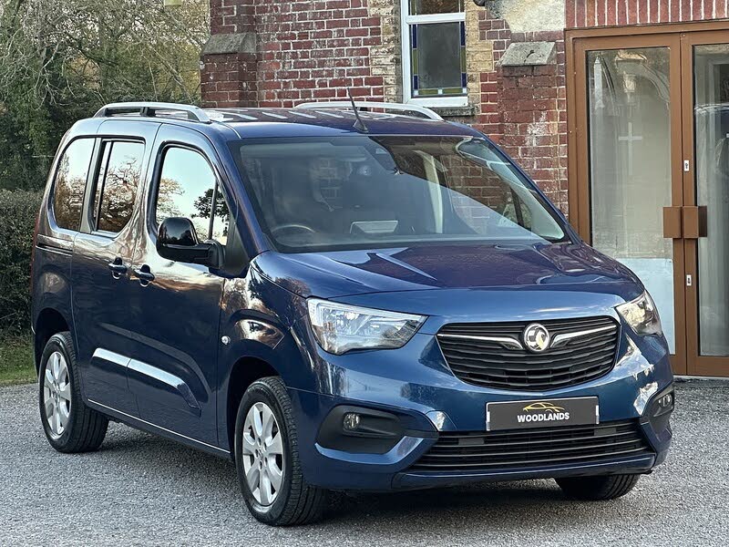 2022 Vauxhall Combo Life 1.5 SE (100ps)