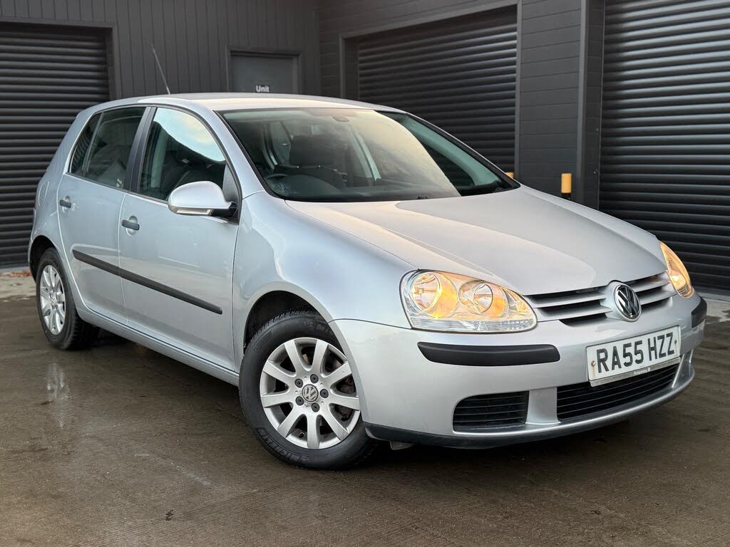 2005 Volkswagen Golf 1.6 SE FSI Hatchback 5d 1598cc