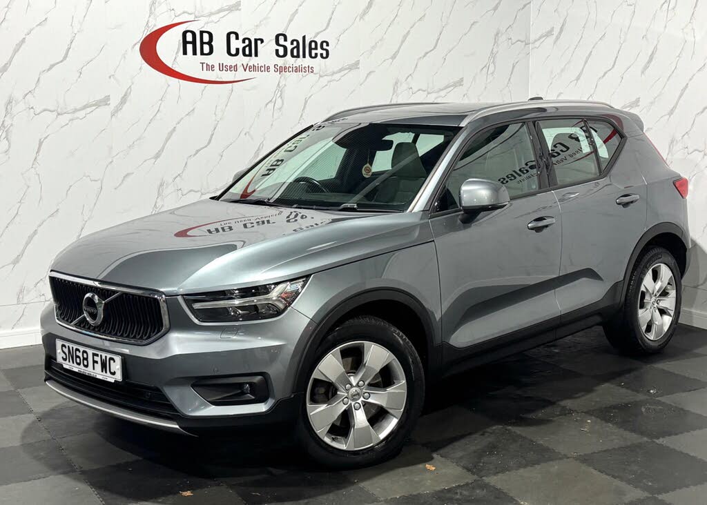 2018 Volvo XC40 2.0 T4 Momentum Pro