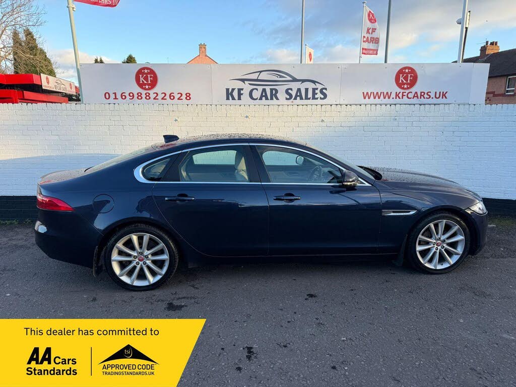 2015 Jaguar XF 2.0TD Portfolio (180ps) Auto
