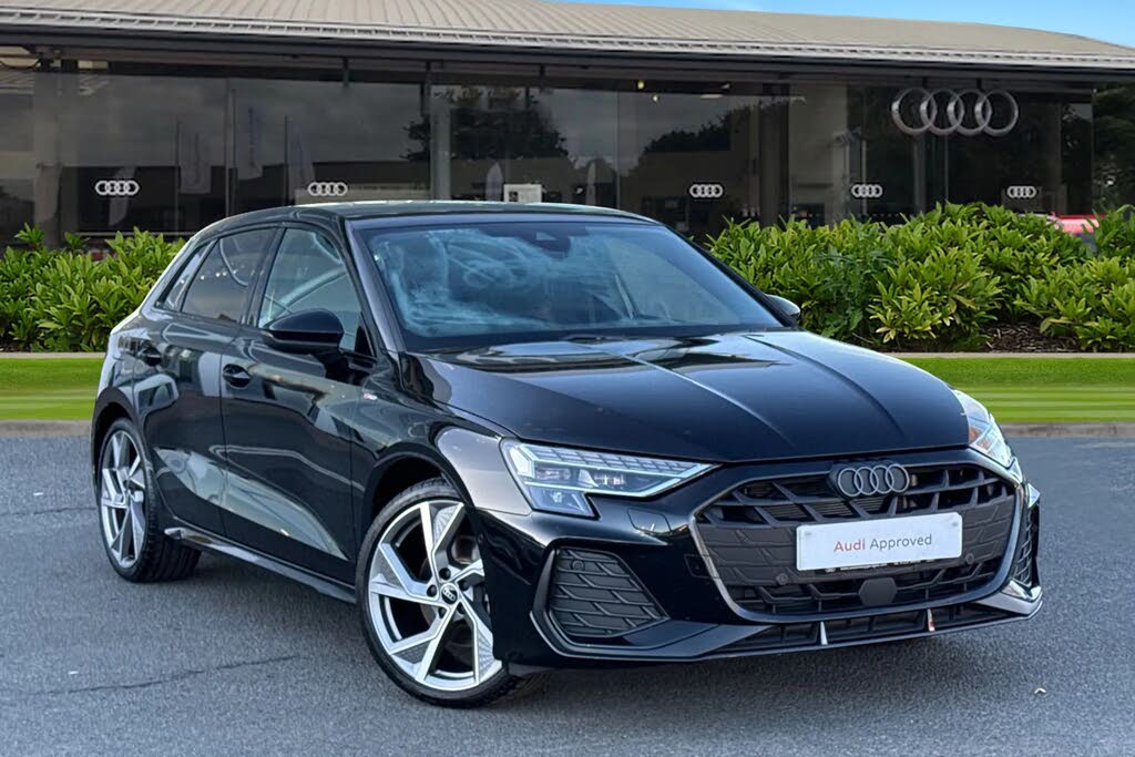 2025 Audi A3 1.5 35 TFSI Black Edition Sportback 5d