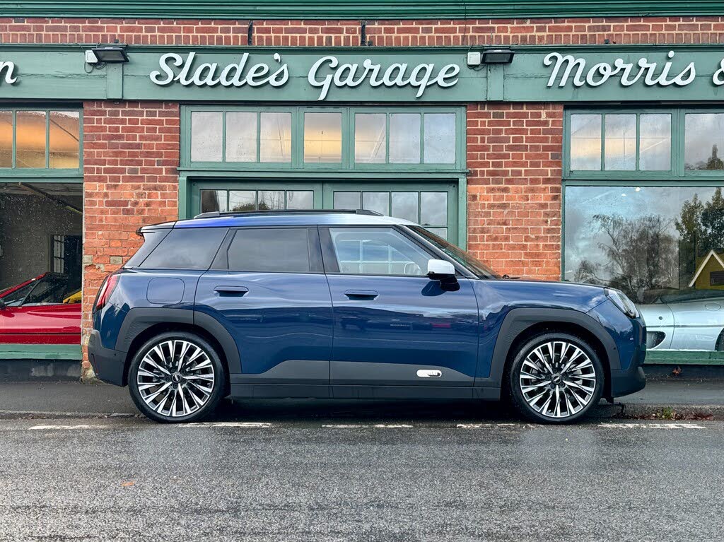 2024 MINI Mini Aceman E Cooper SE Exclusive (Level 3)