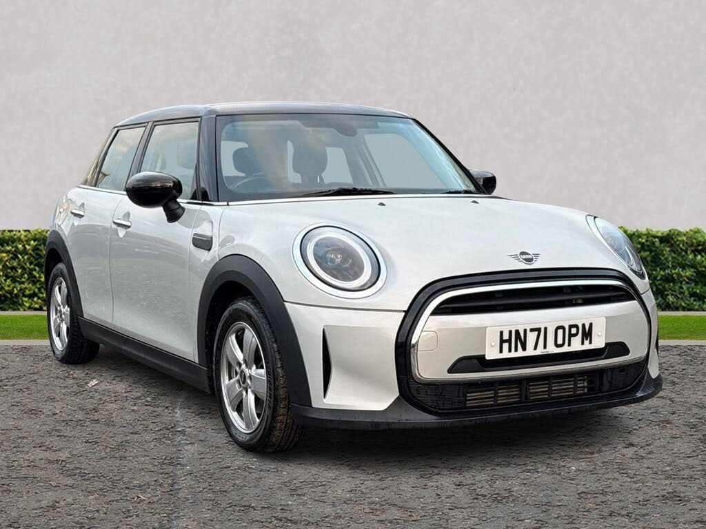 2021 MINI Mini 1.5 Cooper Classic Hatchback 5d