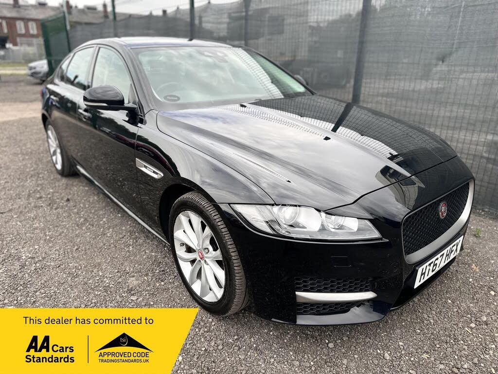 2018 Jaguar XF 2.0i R-Sport (200ps) Saloon 4d 1999cc