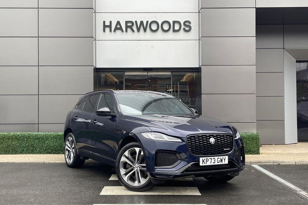 2023 Jaguar F-PACE 2.0 P250 R-Dynamic HSE Black