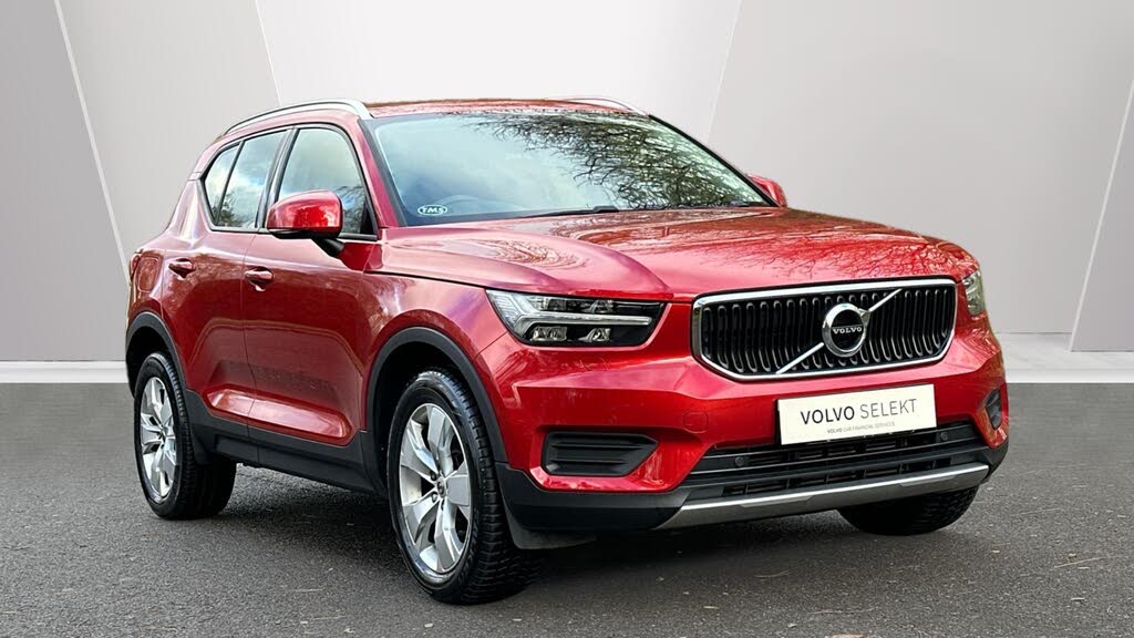 2021 Volvo XC40 1.5 T3 Momentum (163bhp)