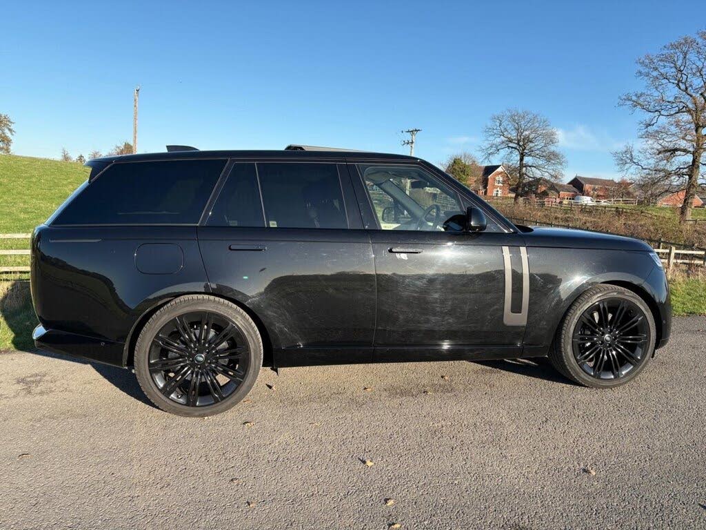 2025 Land Rover Range Rover 3.0 P460e HSE