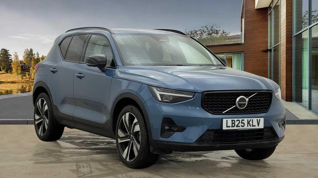 2025 Volvo XC40 2.0 B4 Ultra (Bright