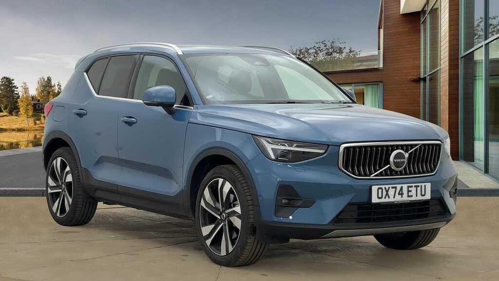 2025 Volvo XC40 2.0 B3 Ultra (Bright