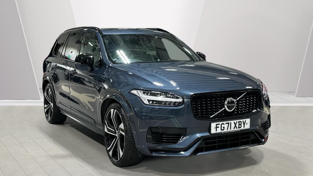 2021 Volvo XC90 2.0 T8 R-Design Pro (455bhp)