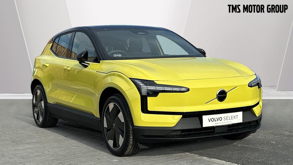 2025 Volvo EX30 E Twin Plus