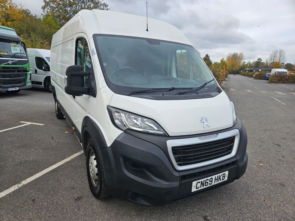 2019 Peugeot Boxer 2.2 BlueHDi Professional 435 L4 H2