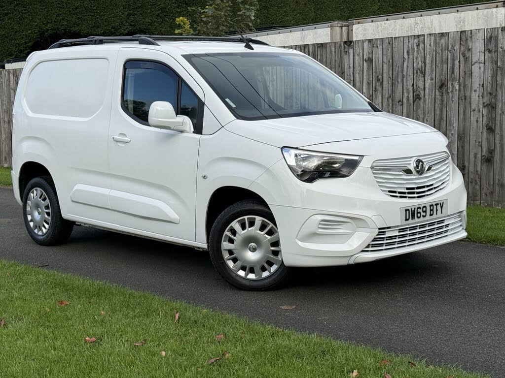 2020 Vauxhall Combo 1.5CDTi Sportive 2300 (100PS)(EU6d-T) L1H1 Panel