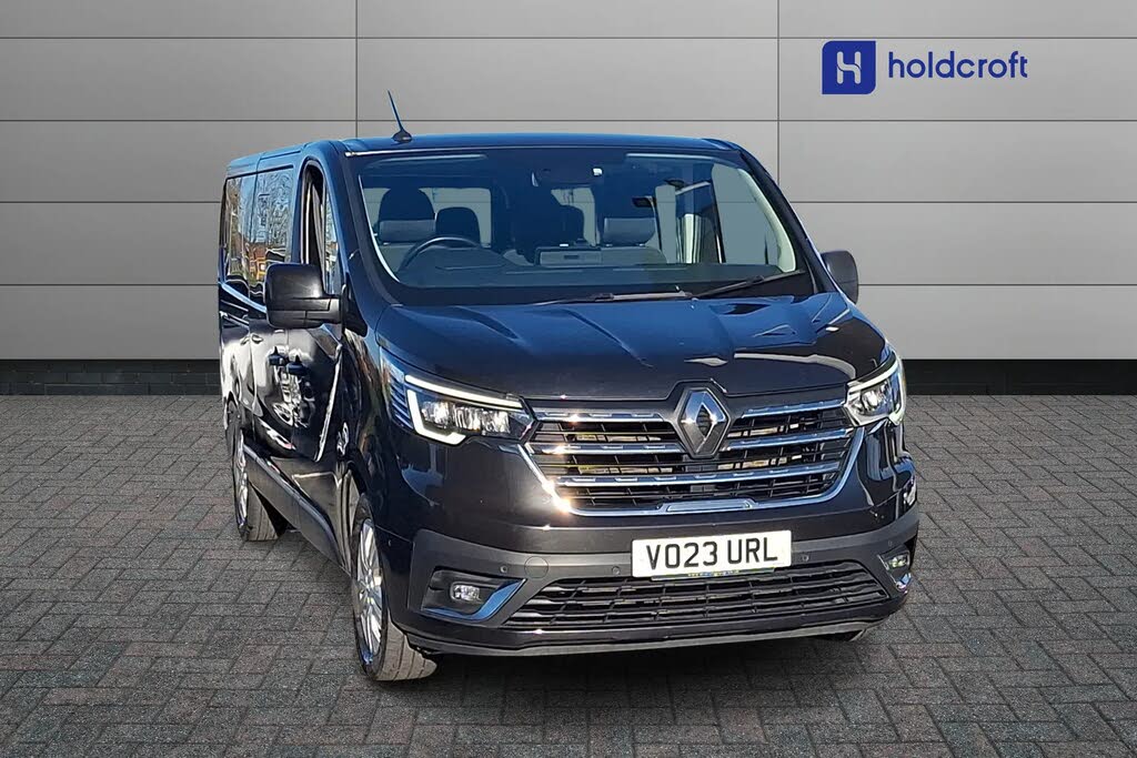 2023 Renault Trafic Passenger 2.0 Blue dCi LL30 150 Sport