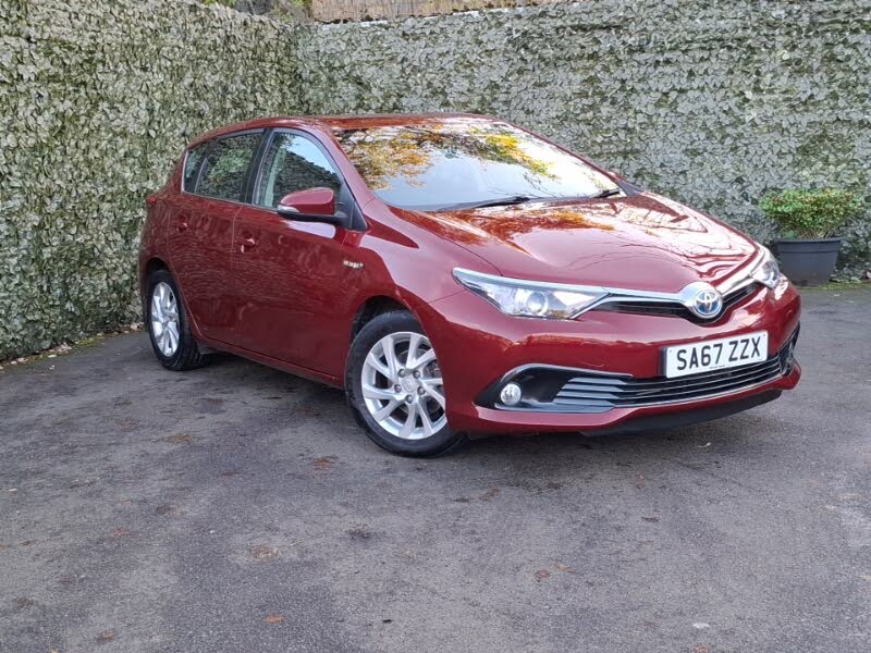 2017 Toyota Auris 1.8 VVT-i HSD Business Edition (TSS) Hatchback
