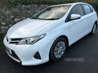 2013 Toyota Auris 1.4TD Active Hatchback