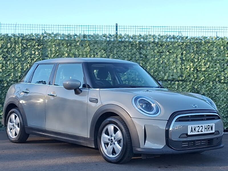 2022 MINI Mini 1.5 Cooper Classic (Premium) Hatchback 5d Auto