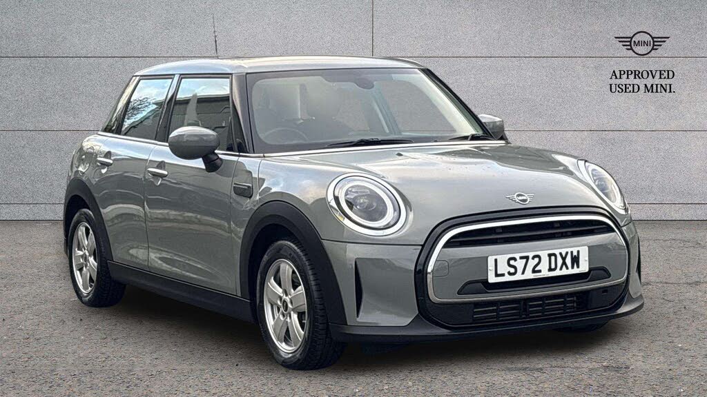 2022 MINI Mini 1.5 Cooper Classic (Premium) Hatchback 5d Auto