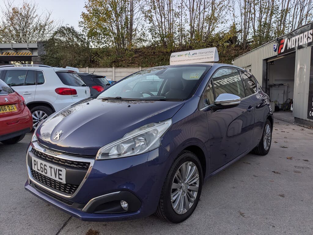 2016 Peugeot 208 1.2 PureTech Allure (82bhp) 3d