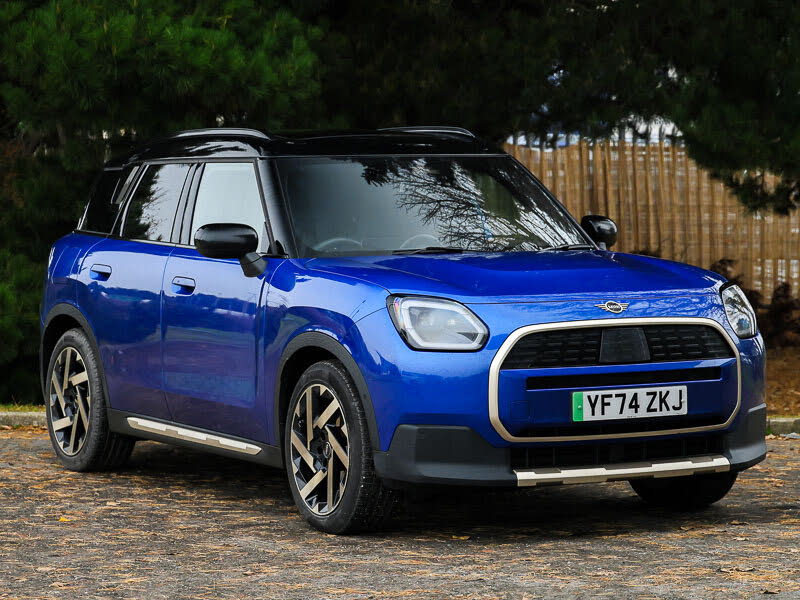 2024 MINI Mini Countryman E Cooper E Exclusive