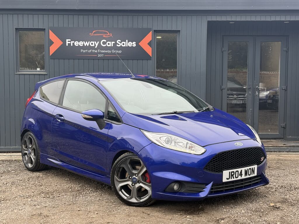 2015 Ford Fiesta 1.6 ST 3