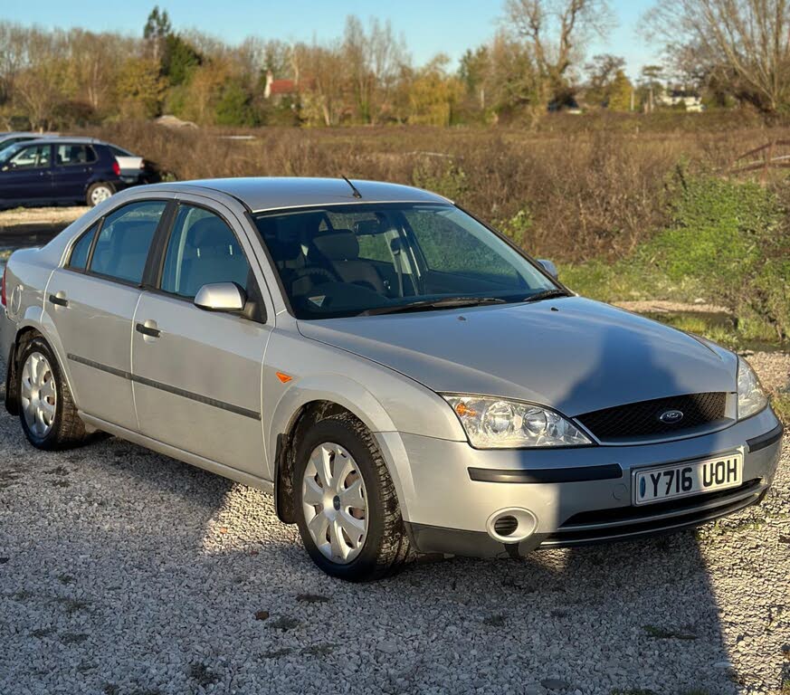 2001 Ford Mondeo 2.0 LX Saloon 4d 1999cc auto