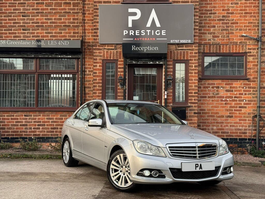 2012 Mercedes-Benz C-Class 1.8 C180 Elegance Saloon 4d 7G-Tronic
