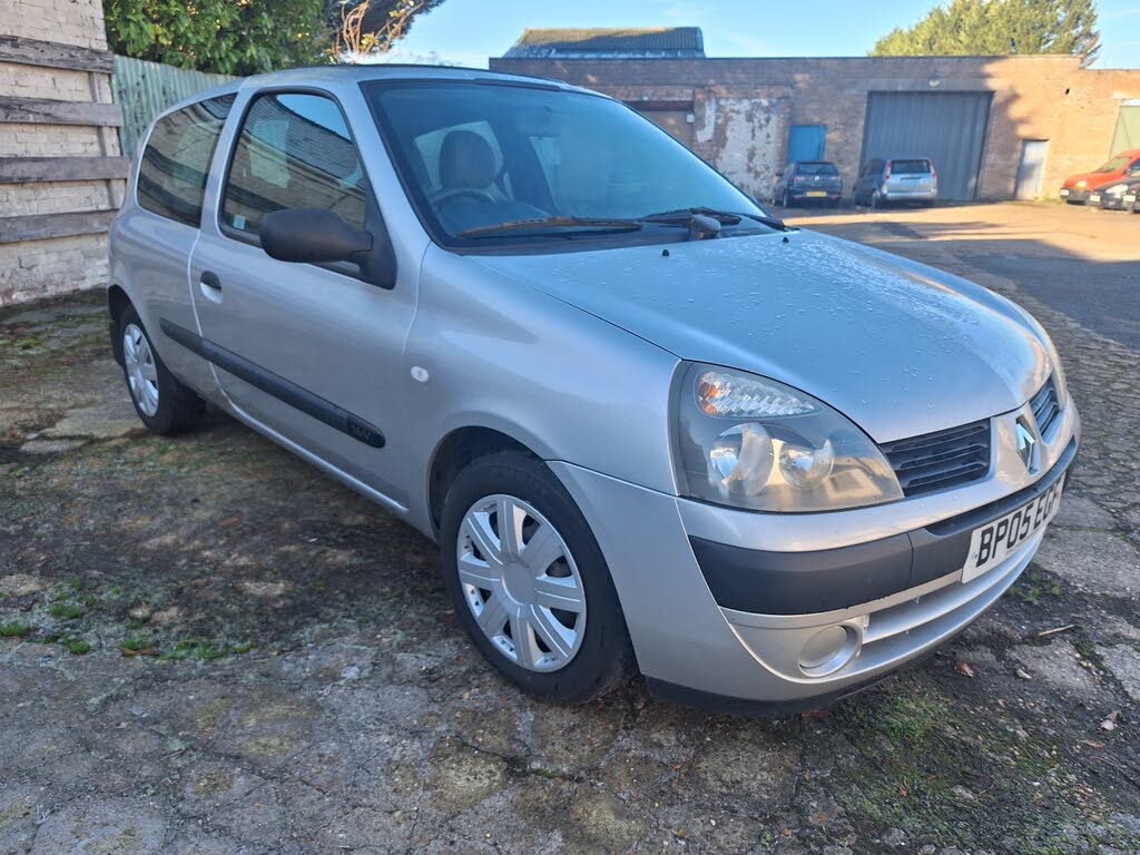 2005 Renault Clio 1.2 Expression (a/c) 3d 1149c