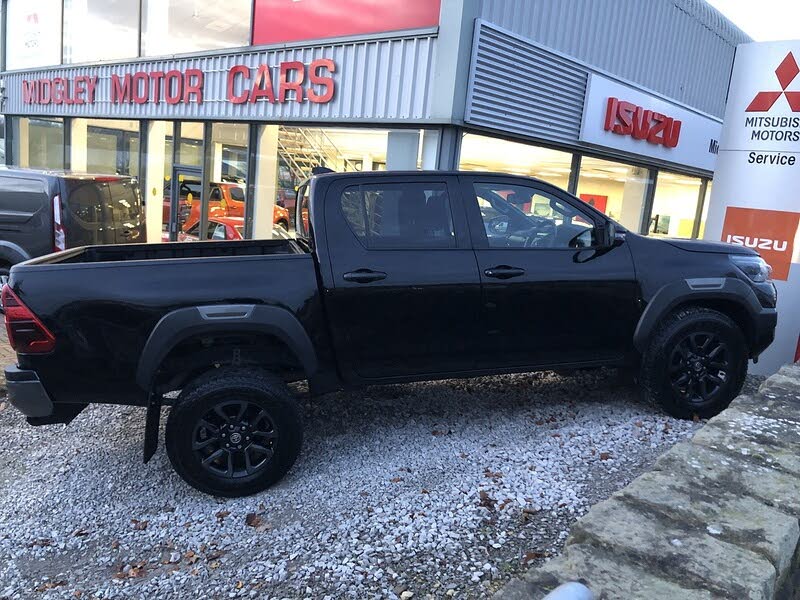 2023 Toyota Hi-Lux 2.8D-4D Invincible X 2754cc auto