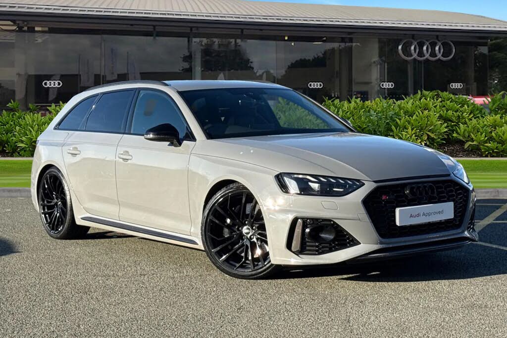2022 Audi RS4 Avant 2.9 TFSI Carbon Black