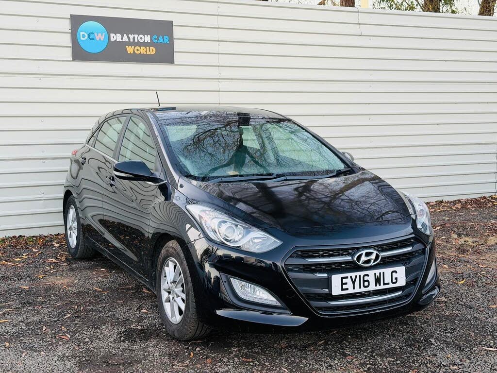 2016 Hyundai i30 1.6CRDi SE Nav (110ps) Hatchback