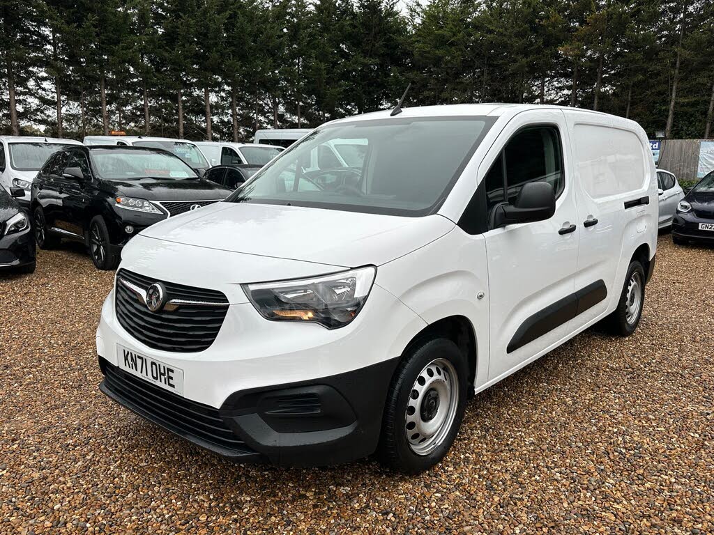 2022 Vauxhall Combo 1.5CDTi Dynamic 2300 (100PS)(Eu6dT) L2H1 Panel