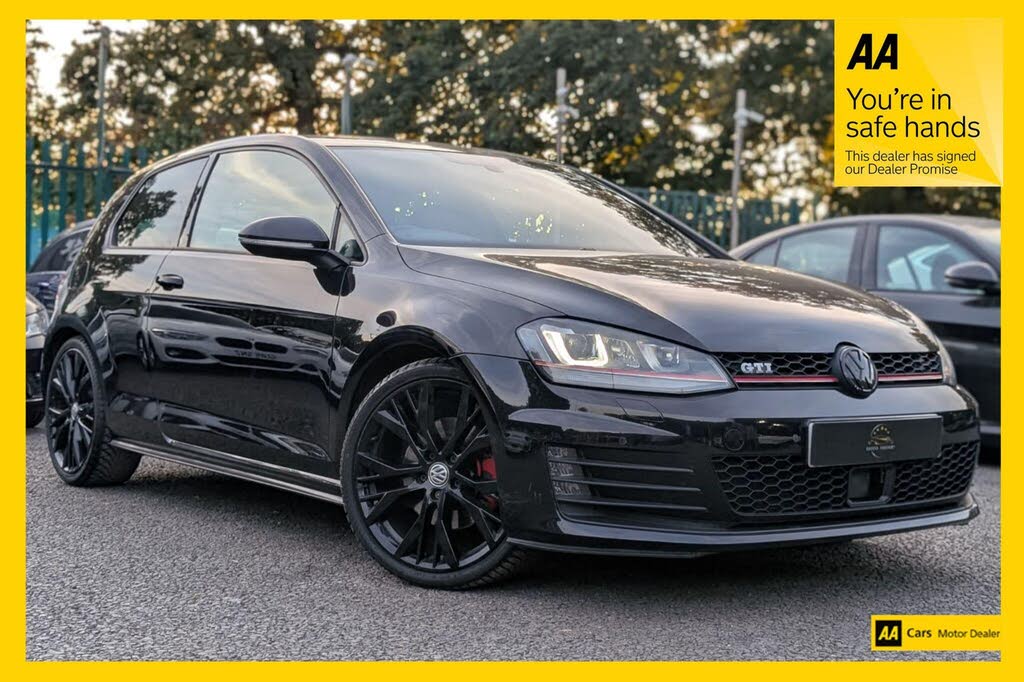 2016 Volkswagen Golf 2.0 TSI GTI (220ps) Hatchback 3d