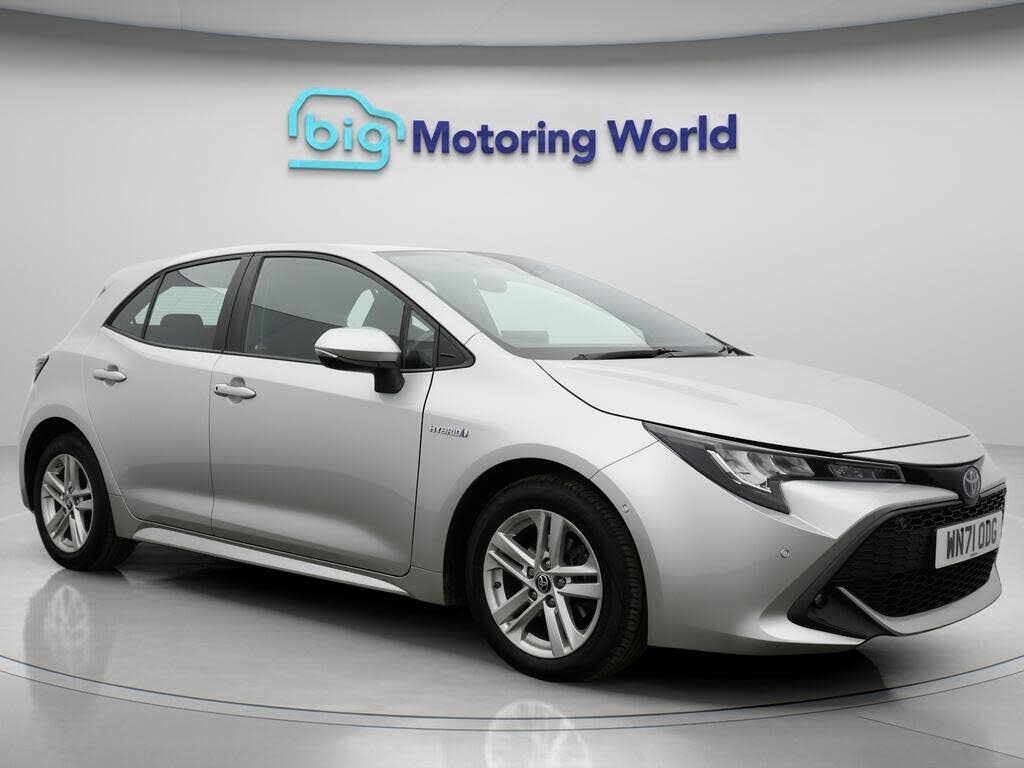 2021 Toyota Corolla 1.8 VVT-i Icon Tech (TRK) Hatchback 5d