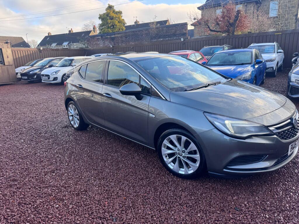 2017 Vauxhall Astra 1.4i 16v Turbo Tech Line Nav (125ps) Hatchback