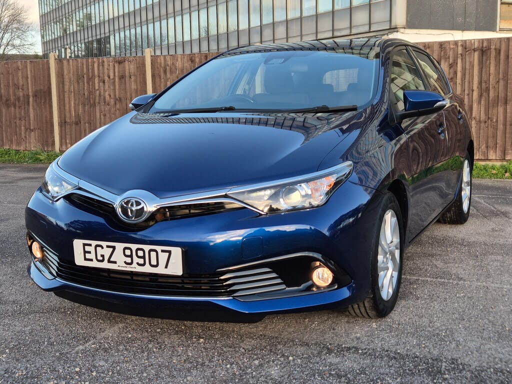 2017 Toyota Auris 1.2T Icon (TSS) Hatchback CVT
