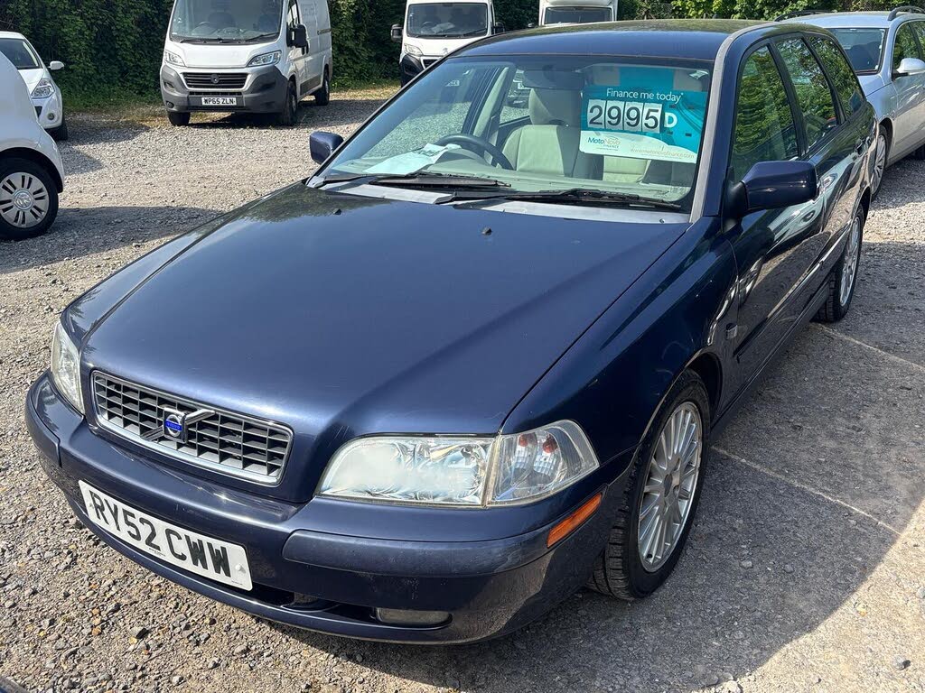 2002 Volvo V40 1.8 SE 1783cc auto