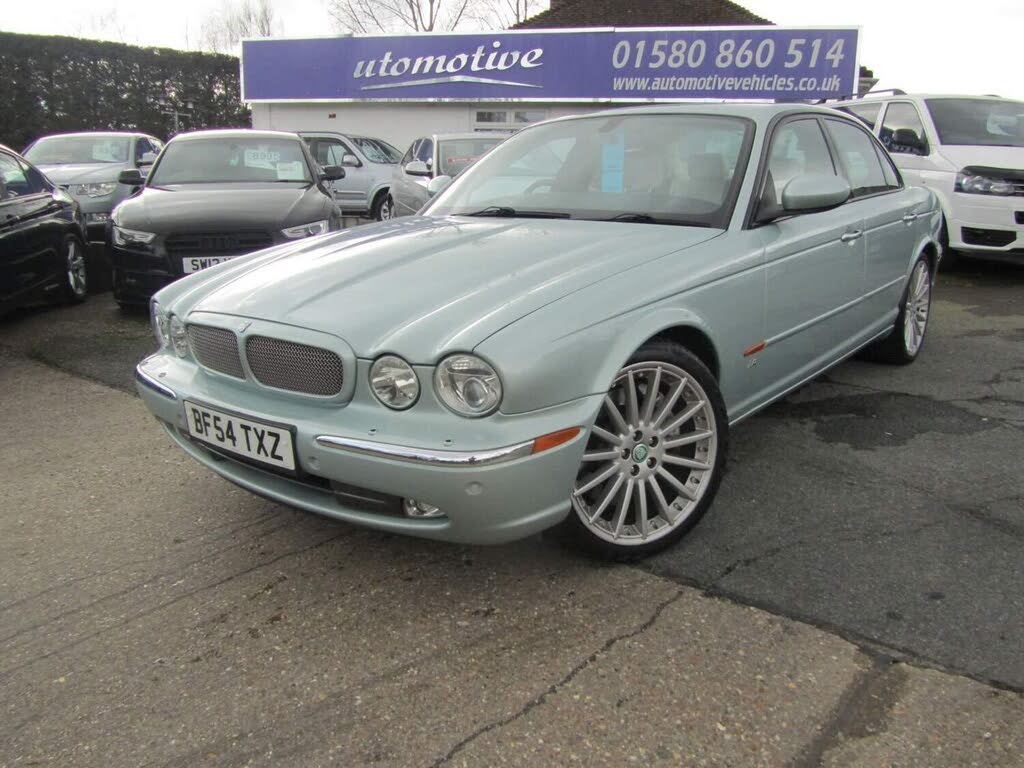2004 Jaguar XJ Series 4.2 XJR