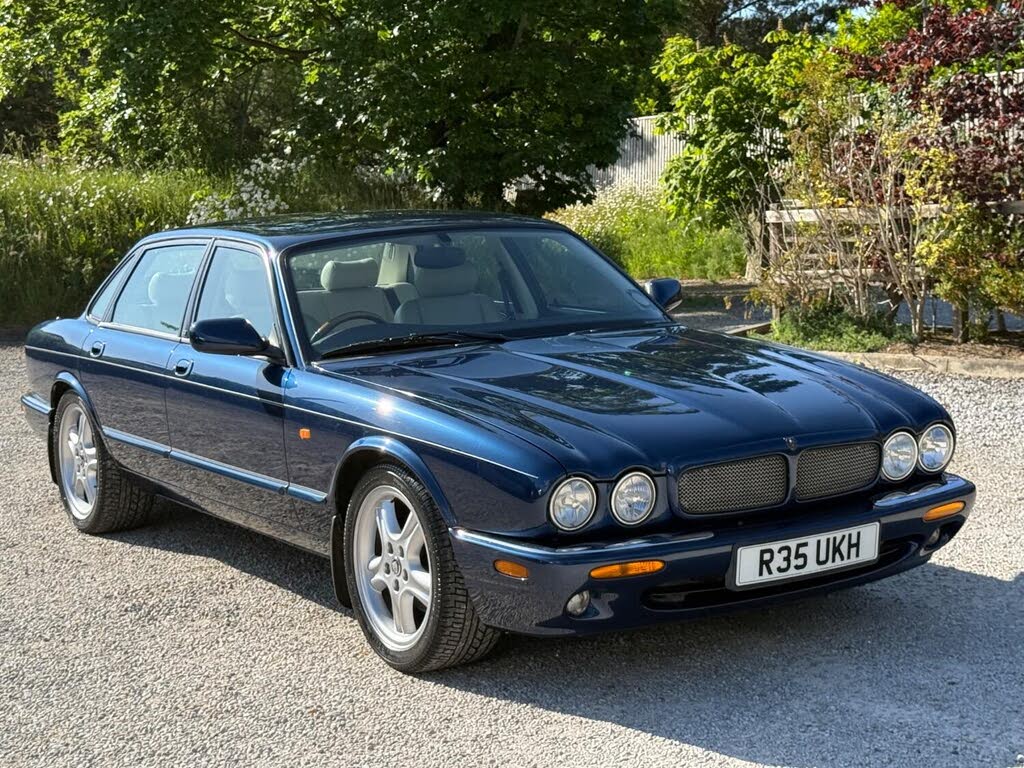 1997 Jaguar XJ Series 4.0 XJR V8 3996cc auto