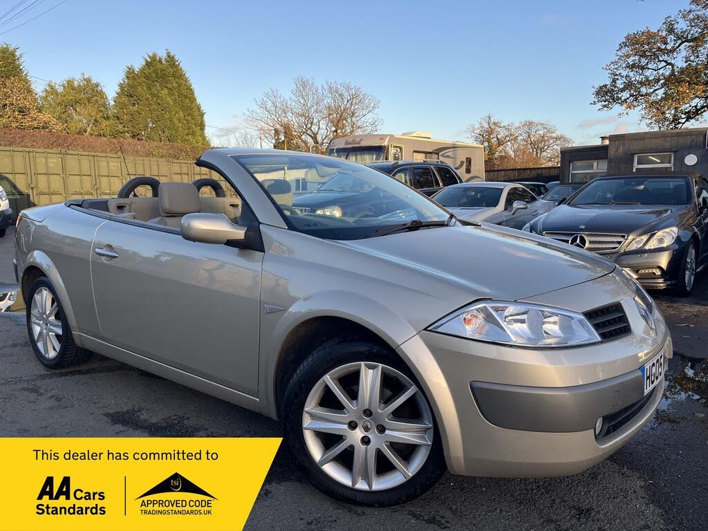 2005 Renault Megane 2.0 Coupe Cabriolet Privilege VVT 136 Cabriolet auto