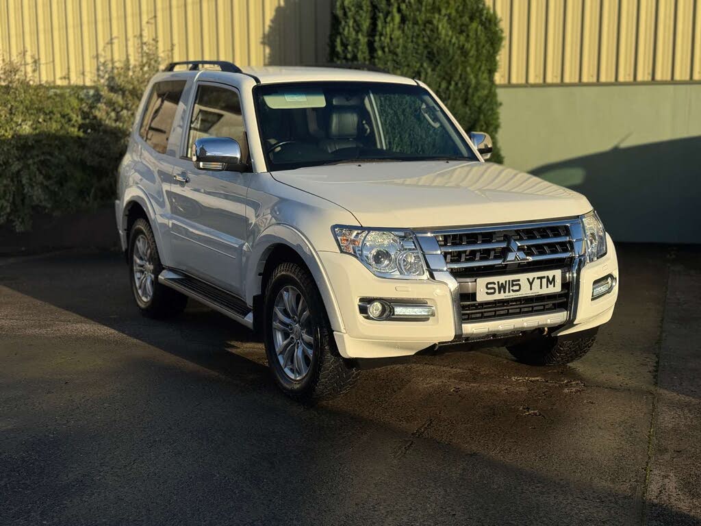 2015 Mitsubishi Shogun 3.2TD Warrior 3.2 DI-DC (197bhp) EU5 Window Van auto