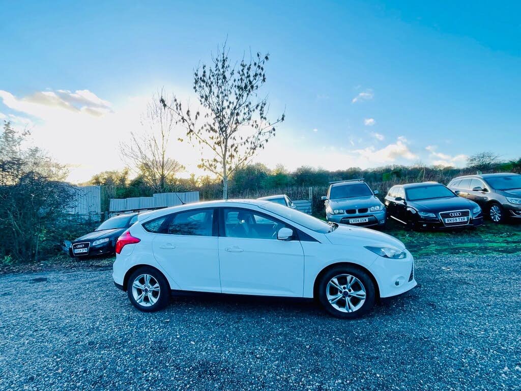 2012 Ford Focus 1.0 Zetec (100ps) Hatchback