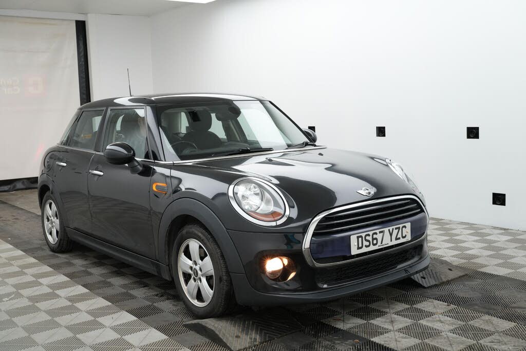 2017 MINI Mini 1.5TD Cooper D (s/s) Hatchback 5d