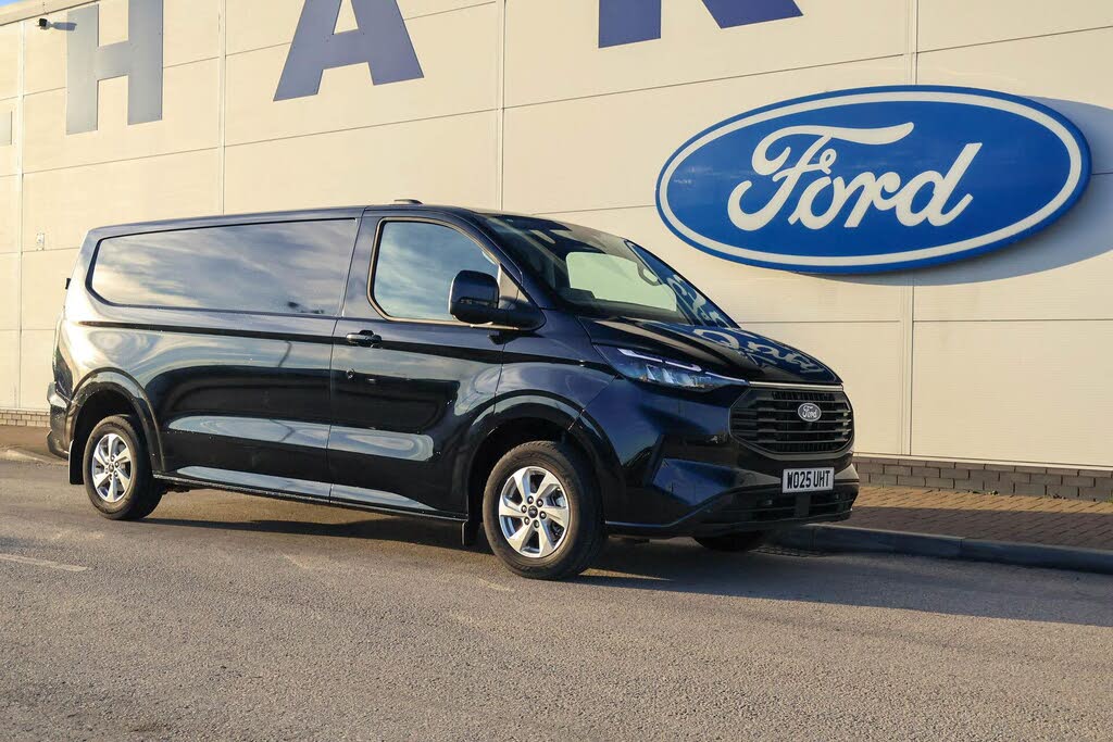 2025 Ford Transit Custom 2.0TDCi 280 L2H1 Limited Panel Van 1996cc