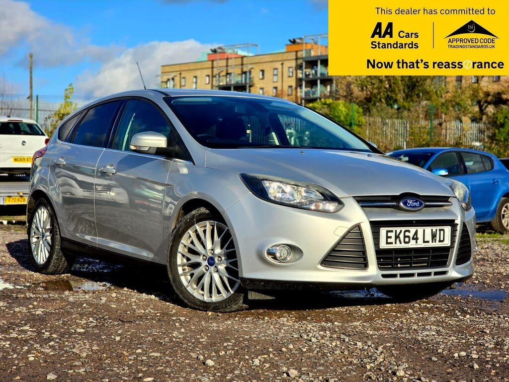 2014 Ford Focus 1.6 Zetec Navigator (125ps) Hatchback Powershift